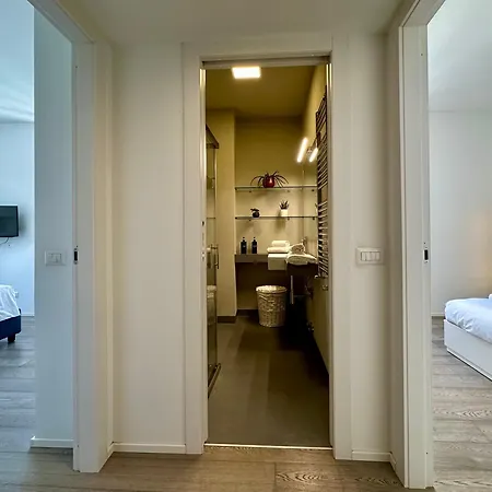 New Luxury Modern Flat In Center - Navigli/duomo Daire
