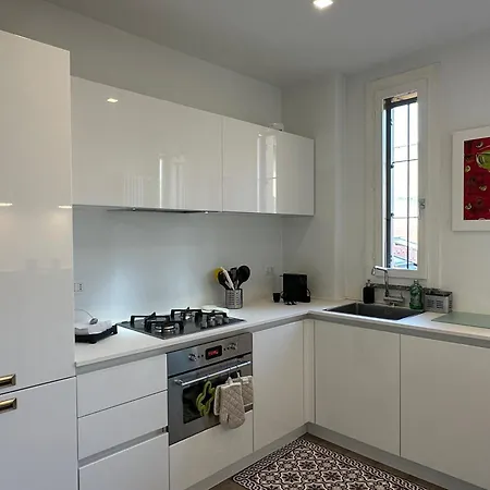 New Luxury Modern Flat In Center - Navigli/duomo